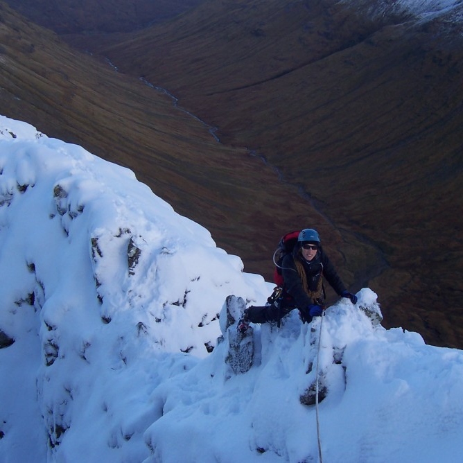 Jeanie at the narrow ridge on Sron na Lairig.