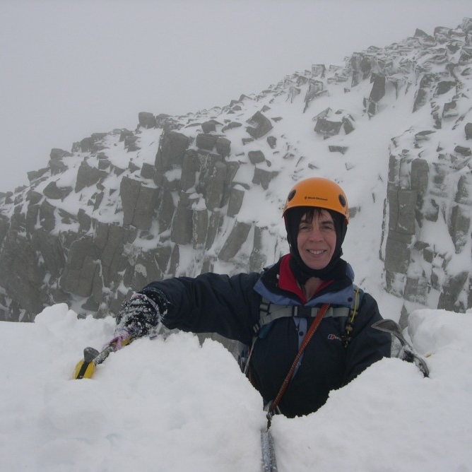 Jo topping out