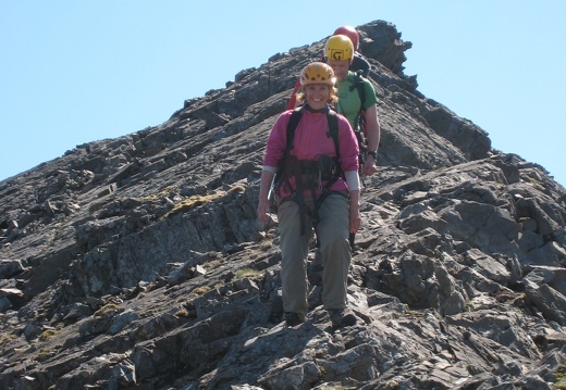 Jean on the ridge between Sgurr Alasdar and Sgurr Mhic Choinnich