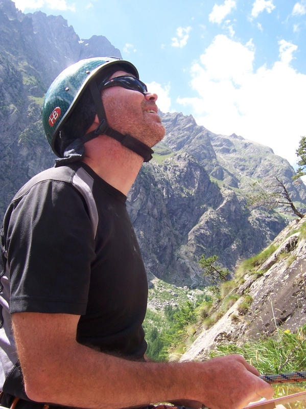 Chaud Biz - Stuart belaying on 4th pitch.JPG