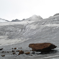 French party descending glacier below Fluchtkogel
