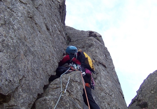 Flying Buttress - Jeanie starting on final pitch chimney