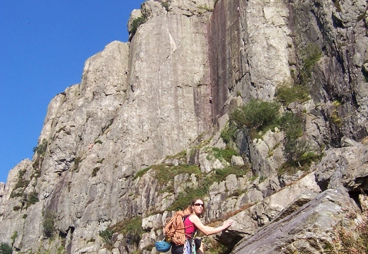 Dinas Cromlech - Jeanie approaching crag