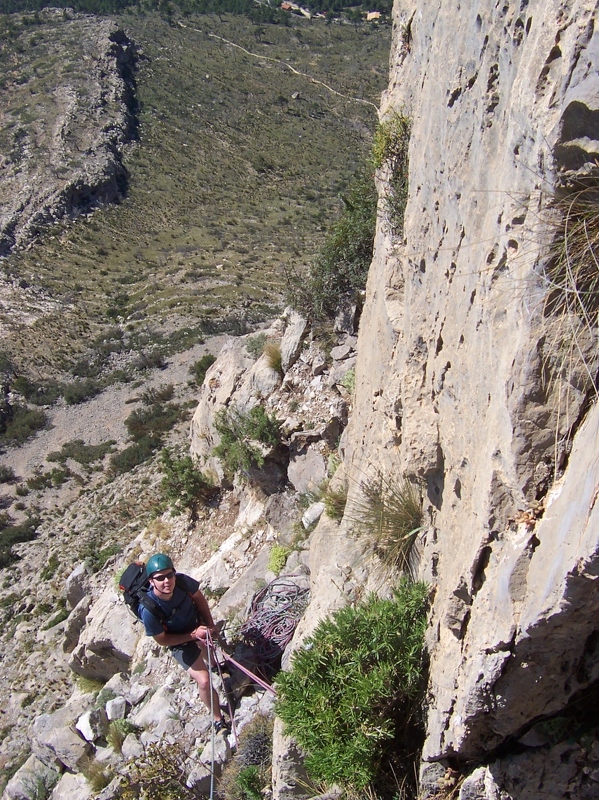 Stuart belaying on 3rd pitch of Espolon Central Directa.JPG