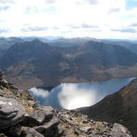 Down to Loch na Sealga