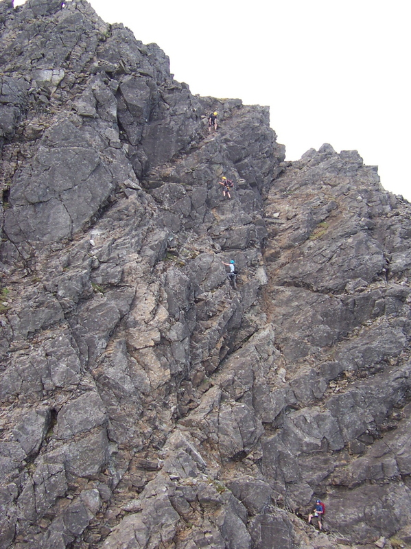 Pinnacle Ridge - Other scramblers on Knight_s Peak.JPG