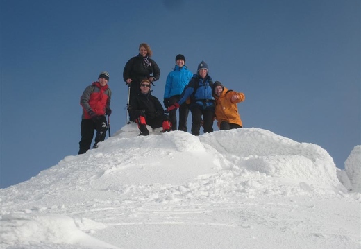 Munro 117 Cairn Bannoch (1012M) [130210] Simon, Jean, Craig, Sharron, Lucy & Nigel Previously done by Frank Jack.JPG