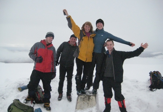 Munro 219 Driesh (947M) [140210]. Simon, John, Jean, Craig and shazza.jpg