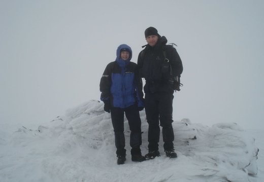 Munro 251 Ben Chonzie (931m) [170110] Roddy & Elke .jpg