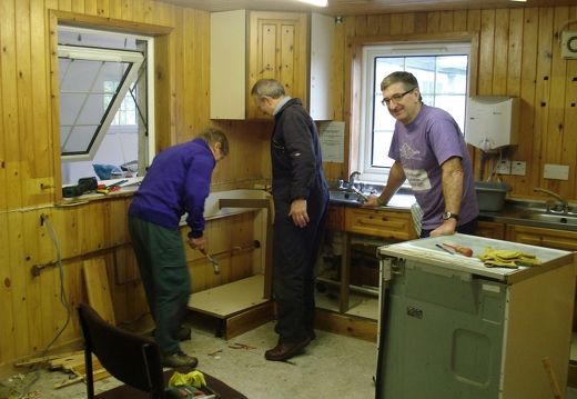 Kitchen dismantling team (21.11.11)
