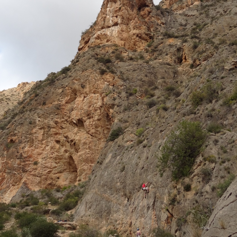 Stuart & Jeanie climbing on Sector 1, Callosa, Orihuela.