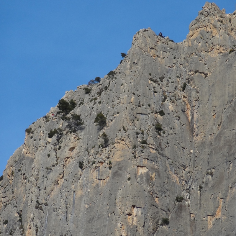 A closer view. The abseil goes off the other side of the ridge at the first notch.