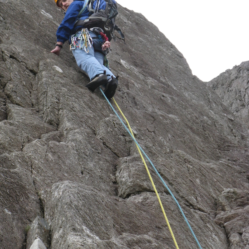 Brian leading Hell's Wall D Gully Buttress