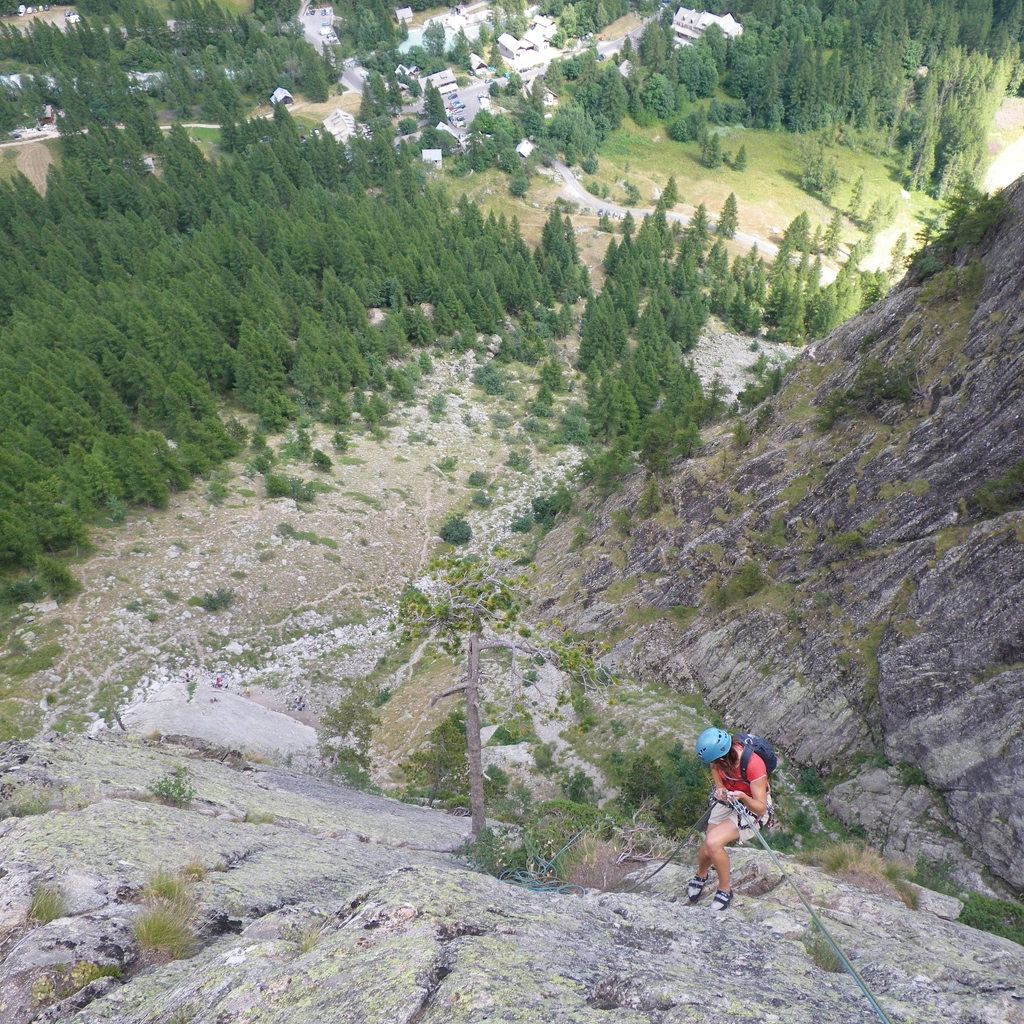 The rappel down Ma, Que! Note popular single pitch crag of Les Etoiles at bottom left of crag