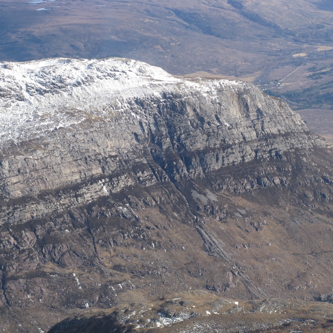 The Bonnaid Dhonn from the walk-in to Slioch
