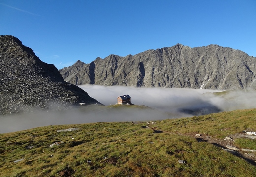 Neue Reichenberger Hut on a lovely morning