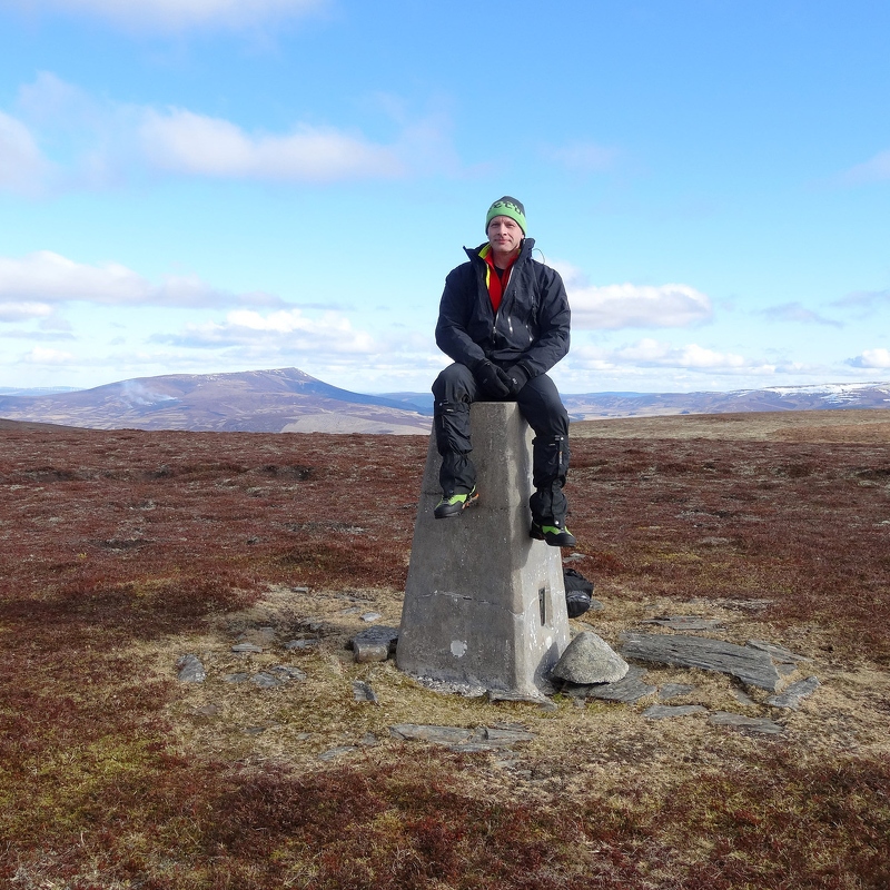 On Carn a'Ghille Chearr (Cromdale Hills)