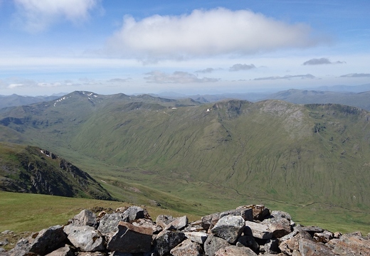 Coming off Mam Sodhail, view to Mullach na Dheiragain and up to Sgurr nan Ceathranhnan