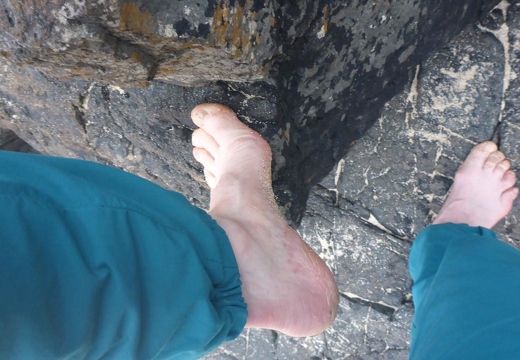 Barefoot bouldering, Lewis