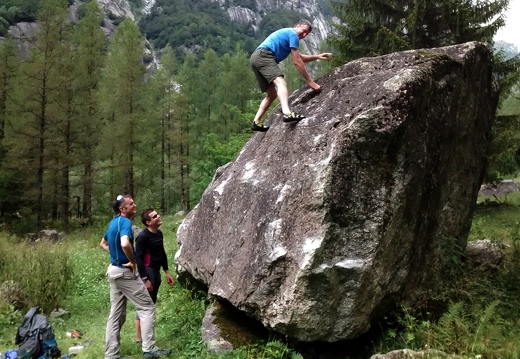 Val di Mello bouldering