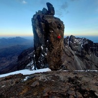 Abseiling the In Pinn