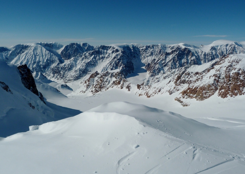 View from summit of Panorama Peak 2040m to Oxford Glacier.JPG