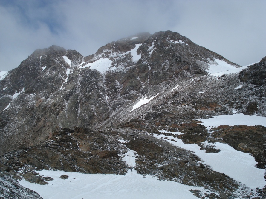 Tisenjoch - 3210m - site where "Ötzi", the 5300 yr old mummy, was found, Finailspitze at the back