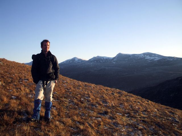 Nick B and the Strathfarrar hills, 2nd January 2009