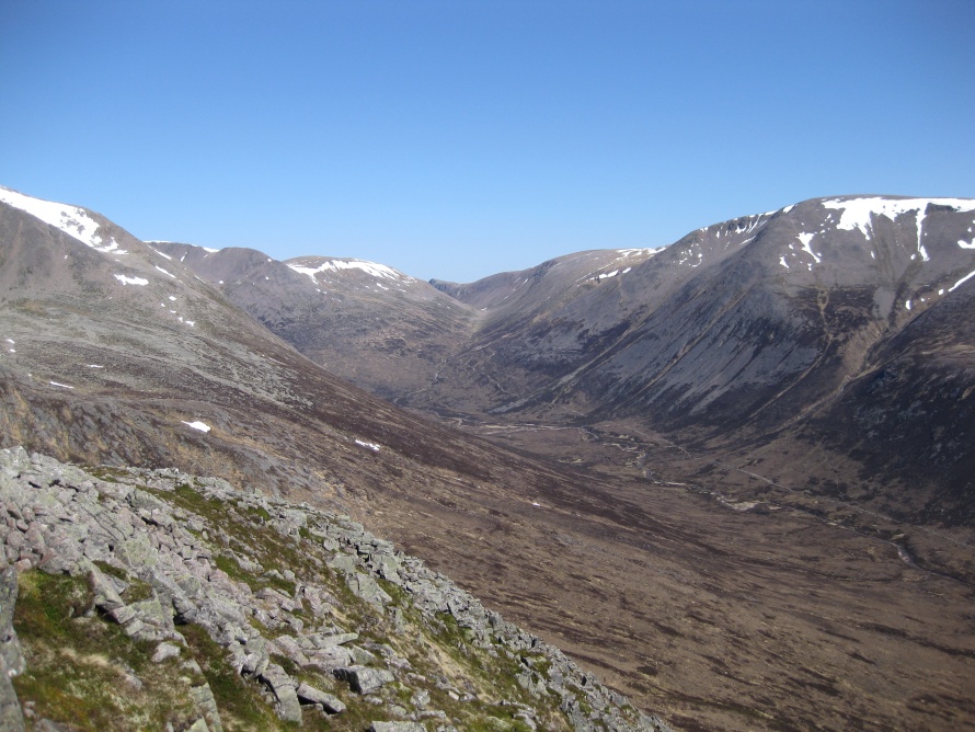 View up the Lairig Ghru