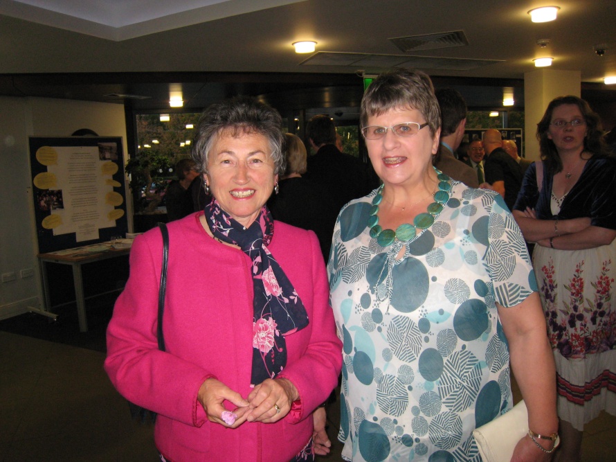 C Murray - Sisters Catherine Bryce & Sheila Airth OMC 60th Dinner Sept 2010 121