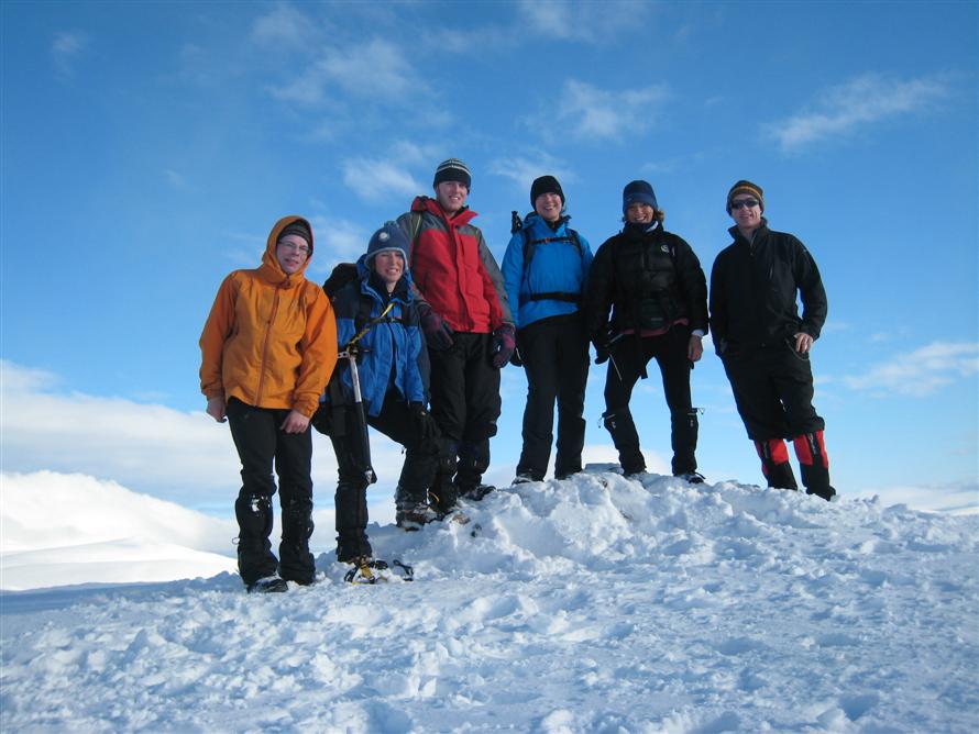 Munro 204 Tom Buidhe (957M) [130210] Simon, Jean, Craig, Sharron, Lucy & Nigel .JPG