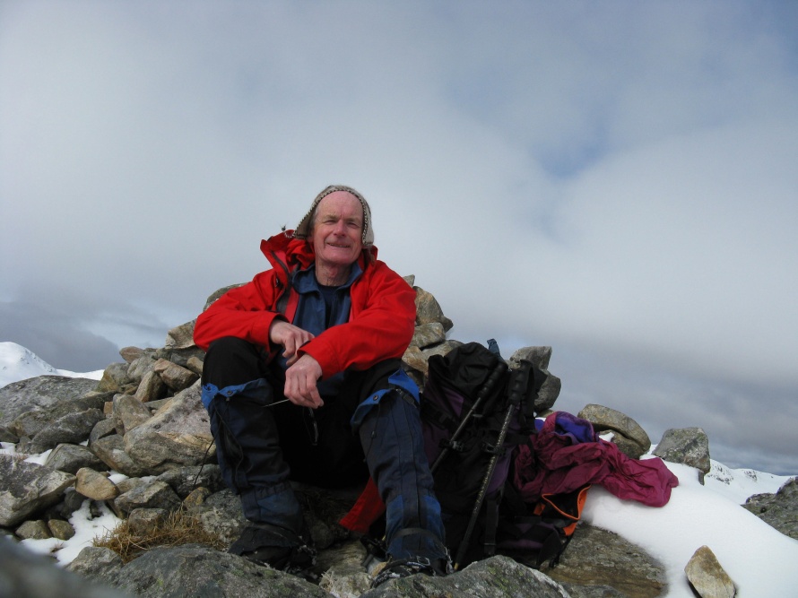 Munro 227 An Socach (944M) [290310] Jim .JPG