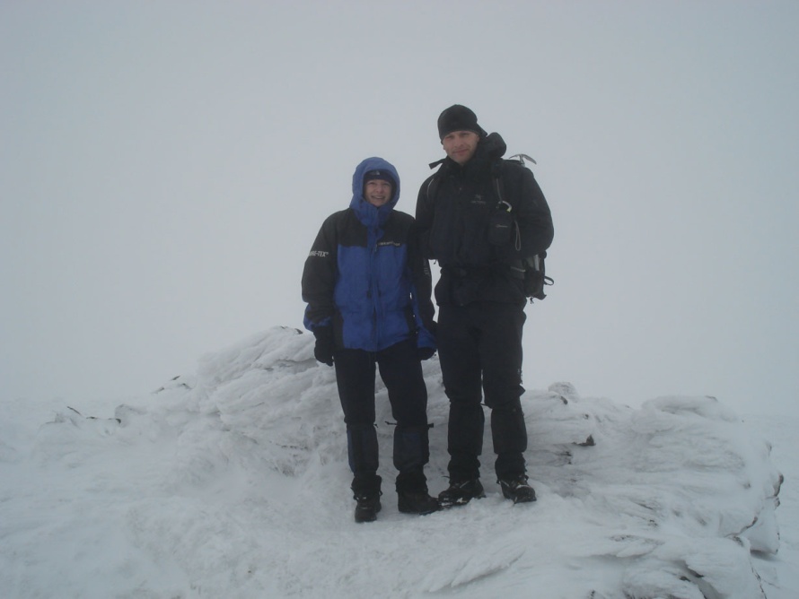 Munro 251 Ben Chonzie (931m) [170110] Roddy & Elke .jpg