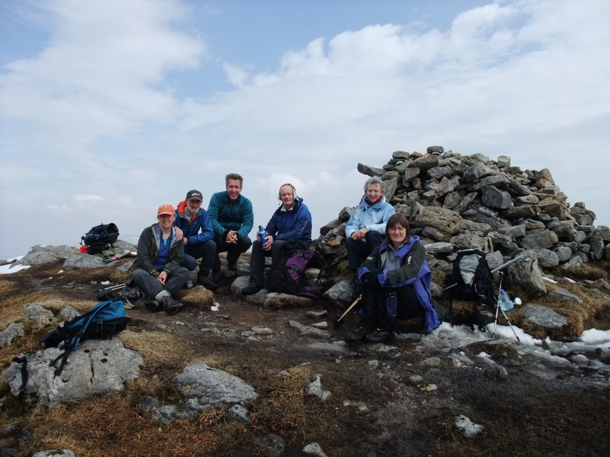 Munro 106 Ben Challum  1025m   240410  OMCers on the summit of Ben Challum - Moira  Colin  Jim  Sheila and Elke with Richard
